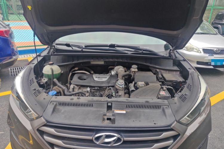 Used Hyundai Tucson 2015 1.6T Dual-Clutch Two-Wheel-Drive Smart Model Engine Bay