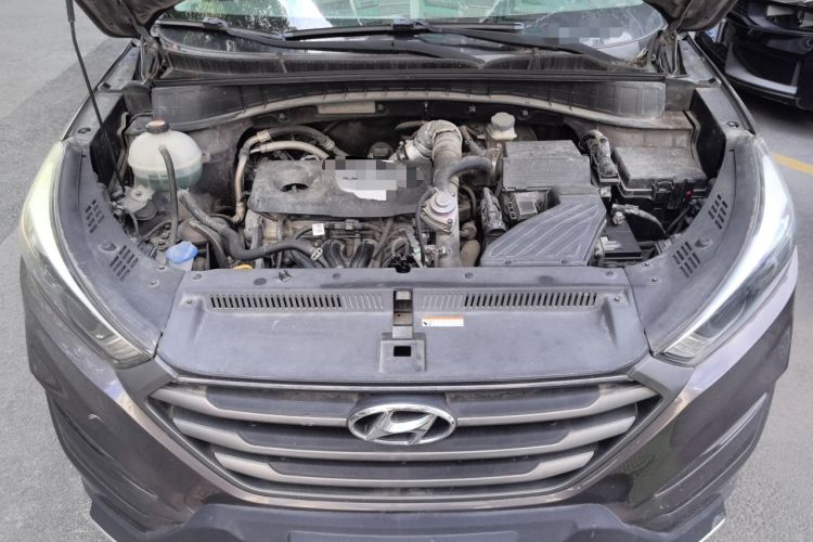 Used Hyundai Tucson 2015 1.6T Dual-Clutch Two-Wheel-Drive Smart Model Engine Bay