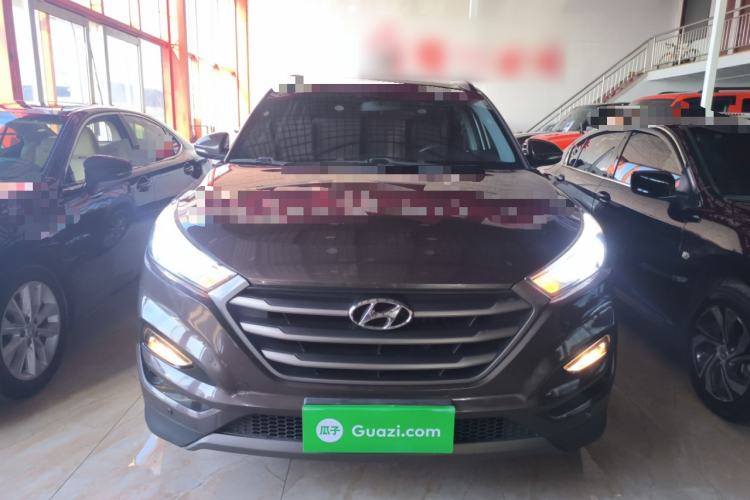 Used Hyundai Tucson 2015 1.6T Dual-Clutch Two-Wheel-Drive Smart Model Exterior 1