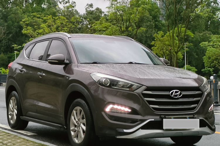 Used Hyundai Tucson 2015 1.6T Dual-Clutch Two-Wheel-Drive Smart Model Exterior 2
