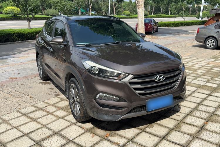 Used Hyundai Tucson 2015 1.6T Dual-Clutch Two-Wheel-Drive Leading Model Exterior 2