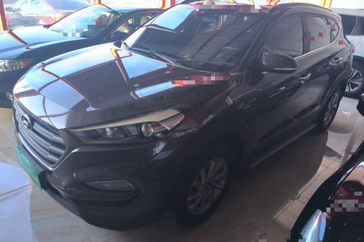 Used Hyundai Tucson 2015 1.6T Dual-Clutch Two-Wheel-Drive Smart Model Exterior 3