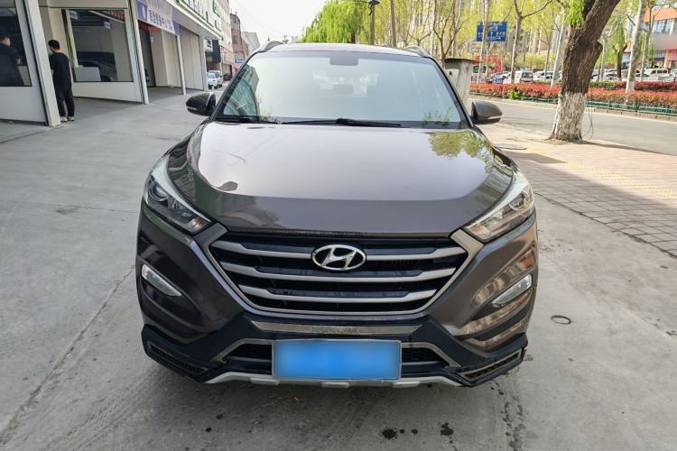 Used Hyundai Tucson 2015 1.6T Dual-Clutch Two-Wheel-Drive Smart Model Exterior 3