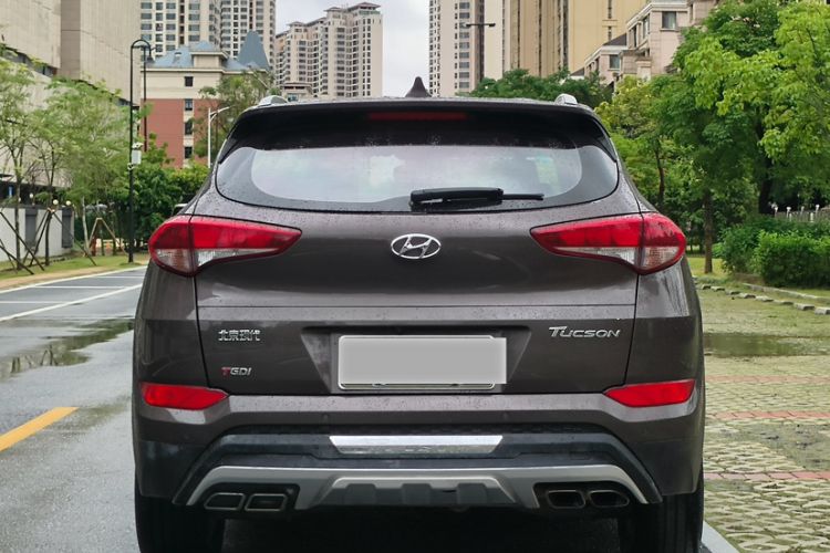 Used Hyundai Tucson 2015 1.6T Dual-Clutch Two-Wheel-Drive Smart Model Exterior 5