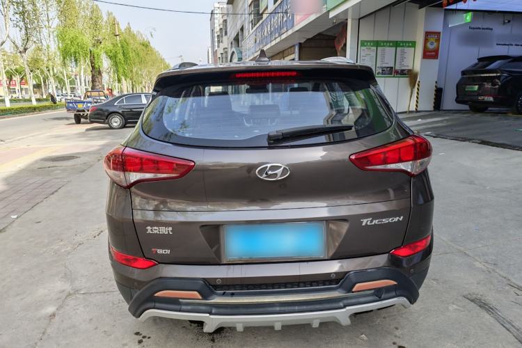 Used Hyundai Tucson 2015 1.6T Dual-Clutch Two-Wheel-Drive Smart Model Exterior 5