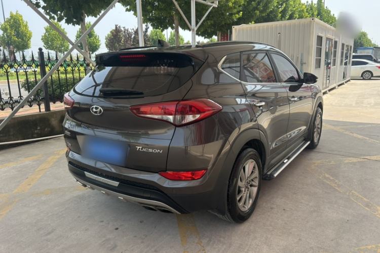 Used Hyundai Tucson 2015 1.6T Dual-Clutch Two-Wheel-Drive Smart Model Exterior 6