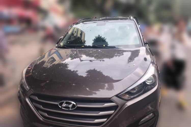 Used Hyundai Tucson 2015 2.0L Automatic Two-Wheel Drive Smart Version Front