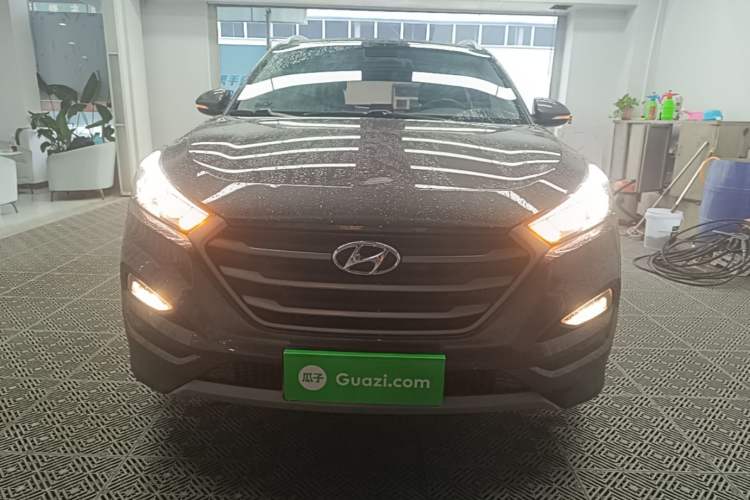 Used Hyundai Tucson 2015 1.6T Dual-Clutch Two-Wheel-Drive Smart Model Front