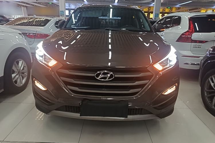Used Hyundai Tucson 2015 1.6T Dual-Clutch Two-Wheel-Drive Smart Model Front