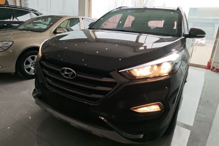 Used Hyundai Tucson 2015 1.6T Dual-Clutch Two-Wheel-Drive Smart Model Front