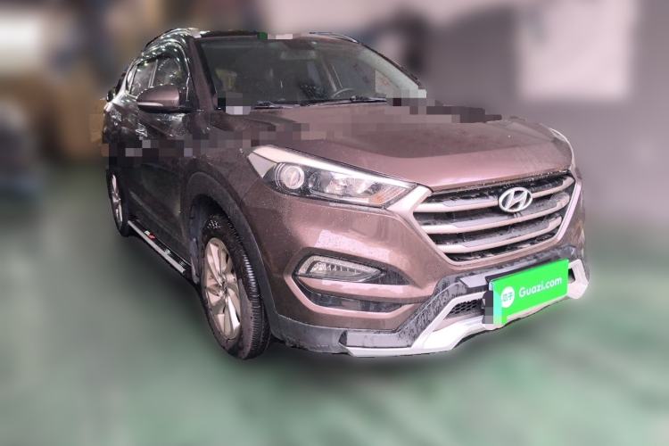 Used Hyundai Tucson 2015 1.6T Dual-Clutch Two-Wheel-Drive Smart Model Front Right 45 Deg