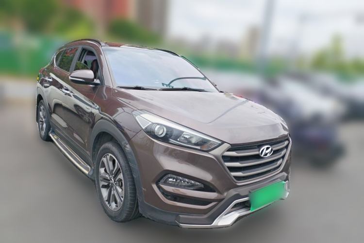 Used Hyundai Tucson 2015 1.6T Dual-Clutch Two-Wheel-Drive Leading Model Front Right 45 Deg