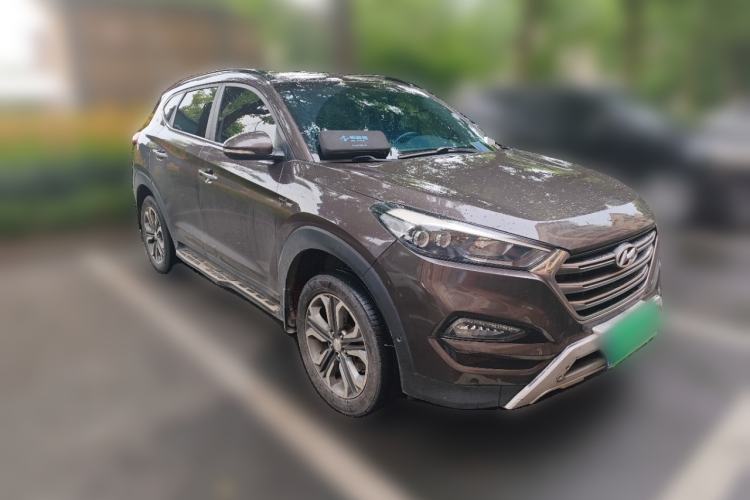 Used Hyundai Tucson 2015 1.6T Dual-Clutch Four-Wheel Drive Flagship Model Front Right 45 Deg
