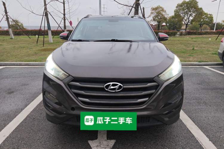Used Hyundai Tucson 2015 1.6T Dual-Clutch Two-Wheel-Drive Smart Model Front