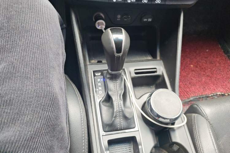 Used Hyundai Tucson 2015 1.6T Dual-Clutch Two-Wheel-Drive Smart Model Gear Lever
