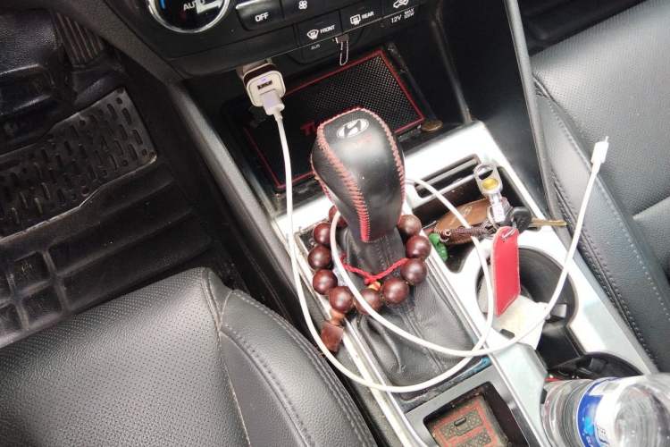 Used Hyundai Tucson 2015 1.6T Dual-Clutch Two-Wheel-Drive Smart Model Gear Lever