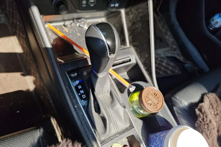 Used Hyundai Tucson 2015 1.6T Dual-Clutch Two-Wheel-Drive Smart Model Gear Lever
