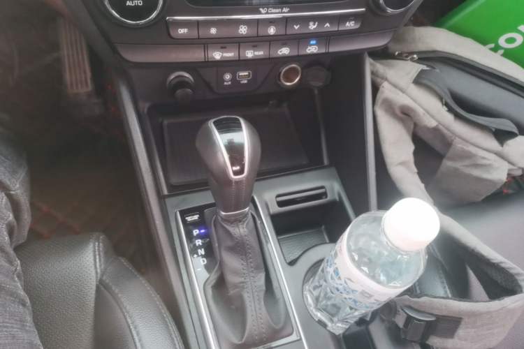 Used Hyundai Tucson 2015 1.6T Dual-Clutch Two-Wheel-Drive Smart Model Gear Lever