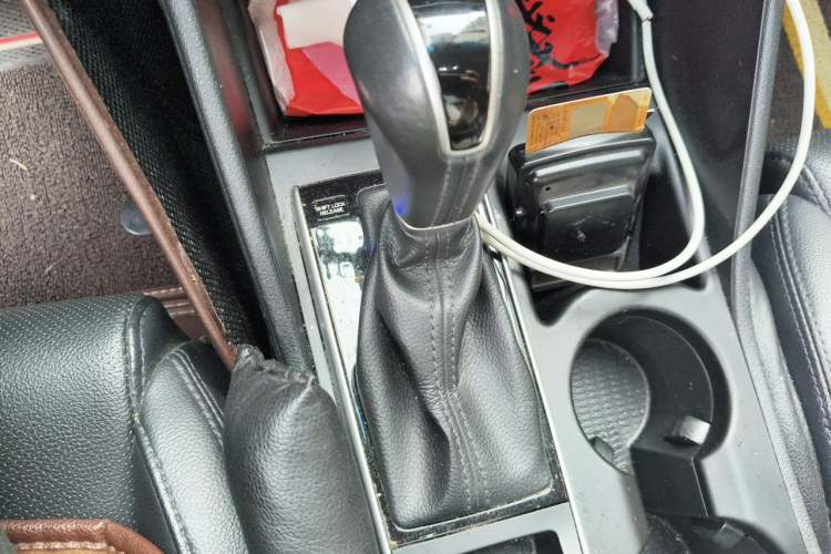 Used Hyundai Tucson 2015 1.6T Dual-Clutch Two-Wheel-Drive Smart Model Gear Lever
