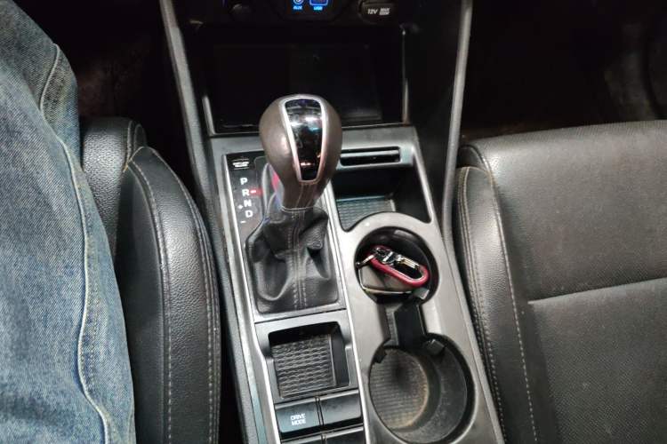Used Hyundai Tucson 2015 1.6T Dual-Clutch Two-Wheel-Drive Smart Model Gear Lever