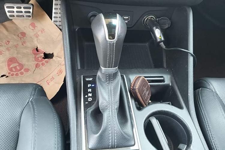 Used Hyundai Tucson 2015 1.6T Dual-Clutch Four-Wheel Drive Flagship Model Gear Lever