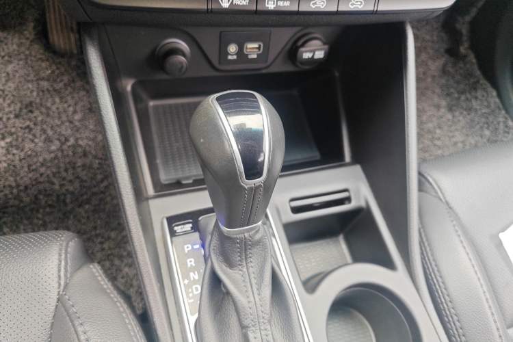 Used Hyundai Tucson 2015 1.6T Dual-Clutch Two-Wheel-Drive Smart Model Gear Lever