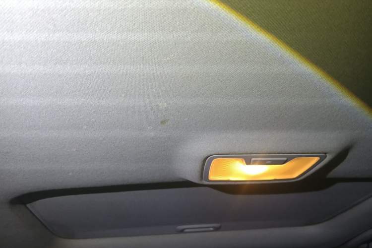 Used Hyundai Tucson 2015 1.6T Dual-Clutch Two-Wheel-Drive Smart Model Headliner