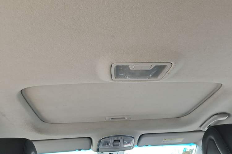 Used Hyundai Tucson 2015 1.6T Dual-Clutch Two-Wheel-Drive Smart Model Headliner
