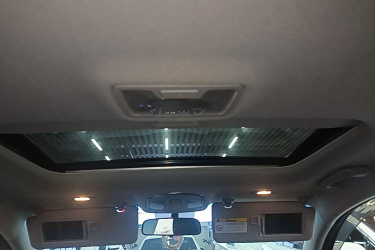 Used Hyundai Tucson 2015 1.6T Dual-Clutch Two-Wheel-Drive Smart Model Headliner