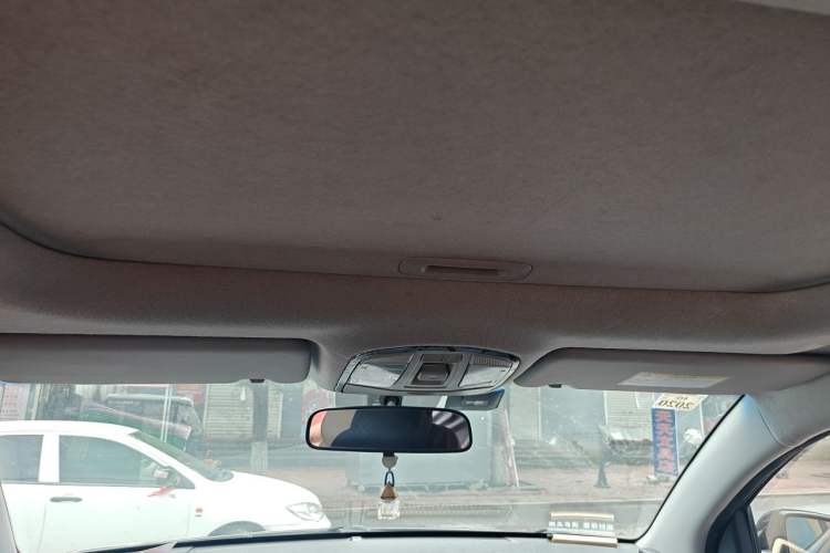 Used Hyundai Tucson 2015 1.6T Dual-Clutch Two-Wheel-Drive Smart Model Headliner