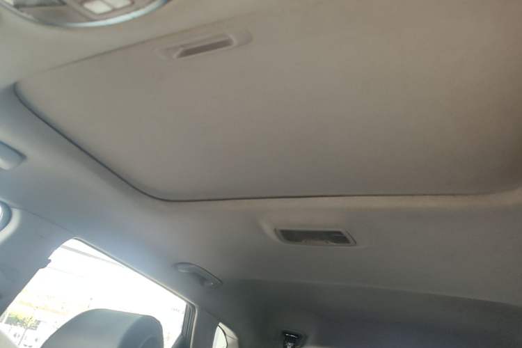 Used Hyundai Tucson 2015 1.6T Dual-Clutch Two-Wheel-Drive Smart Model Headliner