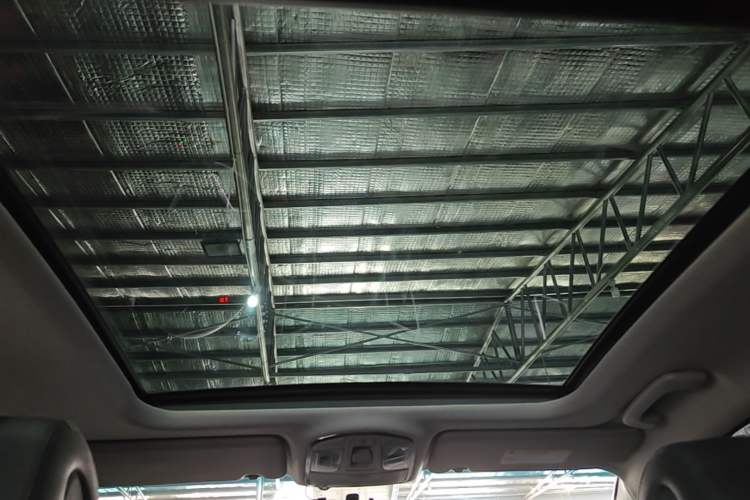 Used Hyundai Tucson 2015 1.6T Dual-Clutch Two-Wheel-Drive Smart Model Headliner