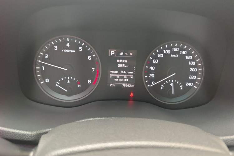 Used Hyundai Tucson 2015 1.6T Dual-Clutch Two-Wheel-Drive Leading Model Instrument Cluster