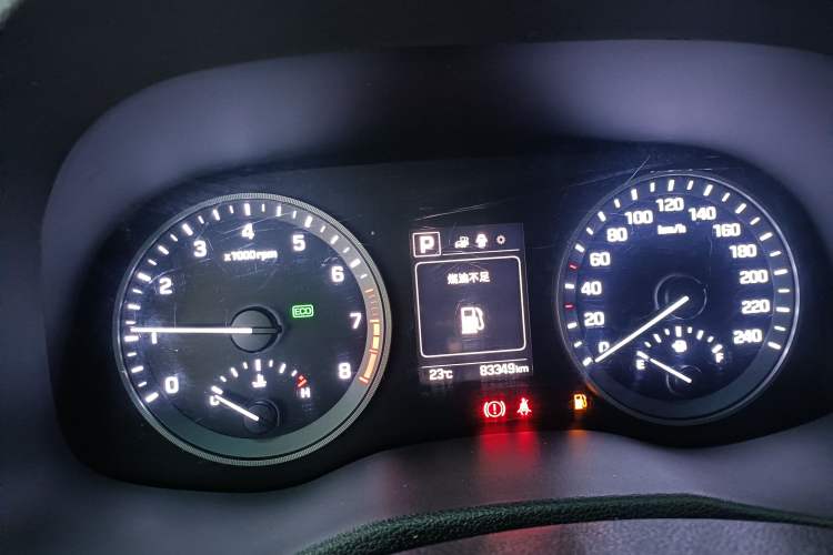 Used Hyundai Tucson 2015 1.6T Dual-Clutch Two-Wheel-Drive Smart Model Instrument Cluster