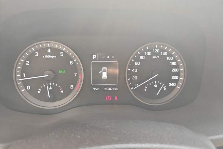 Used Hyundai Tucson 2015 1.6T Dual-Clutch Two-Wheel-Drive Smart Model Instrument Cluster