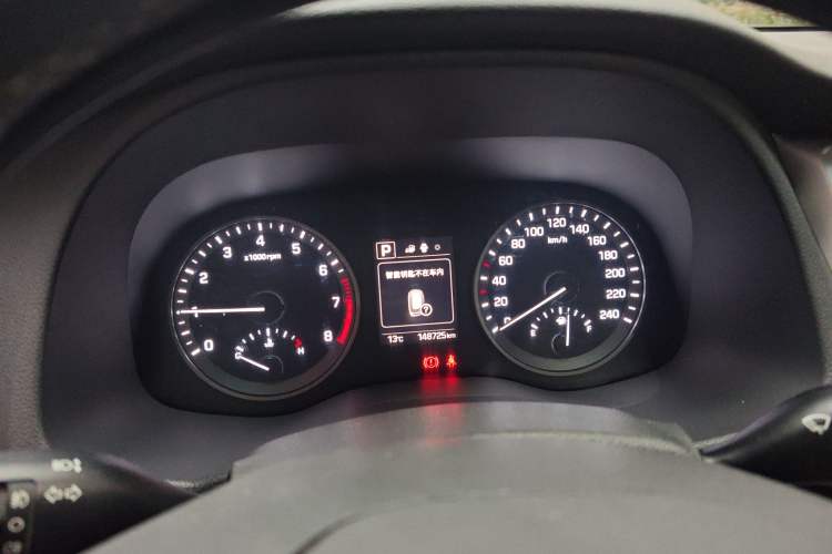 Used Hyundai Tucson 2015 1.6T Dual-Clutch Two-Wheel-Drive Smart Model Instrument Cluster