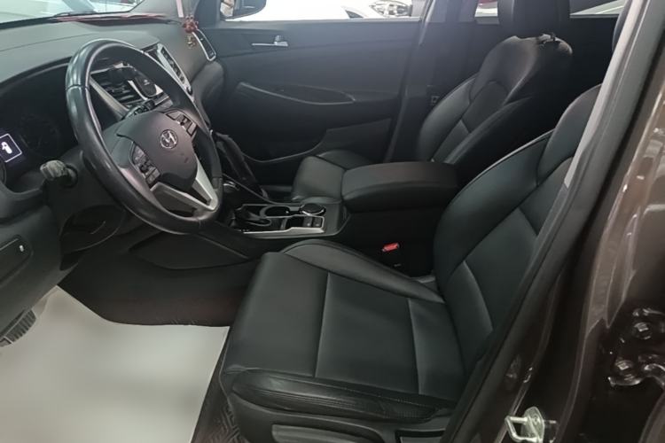 Used Hyundai Tucson 2015 1.6T Dual-Clutch Two-Wheel-Drive Smart Model Left Front Seat