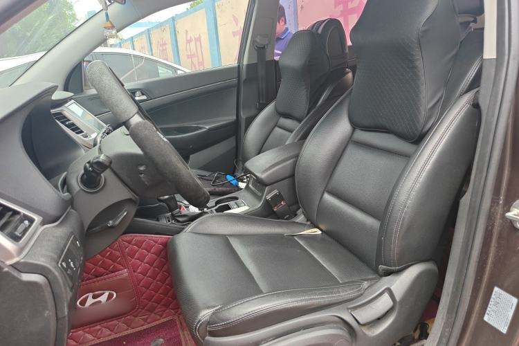 Used Hyundai Tucson 2015 1.6T Dual-Clutch Two-Wheel-Drive Smart Model Left Front Seat