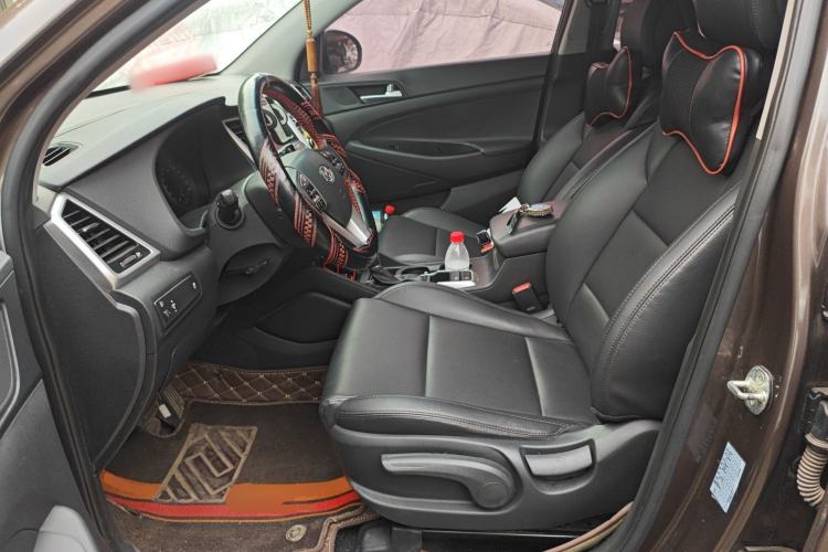 Used Hyundai Tucson 2015 1.6T Dual-Clutch Two-Wheel-Drive Smart Model Left Front Seat