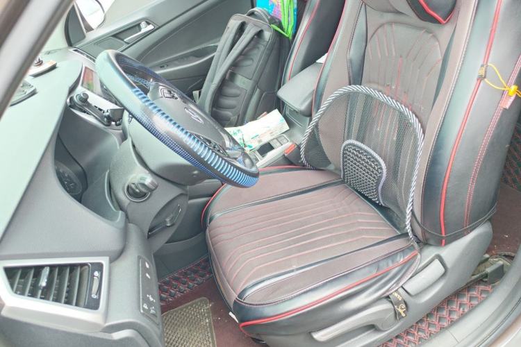 Used Hyundai Tucson 2015 1.6T Dual-Clutch Two-Wheel-Drive Leading Model Left Front Seat