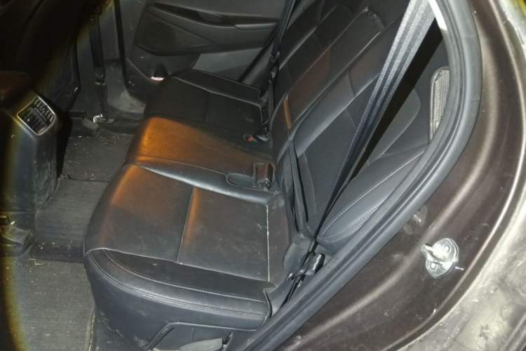 Used Hyundai Tucson 2015 1.6T Dual-Clutch Two-Wheel-Drive Smart Model Left Rear Seat