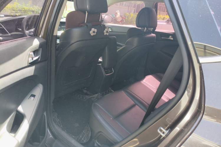Used Hyundai Tucson 2015 1.6T Dual-Clutch Two-Wheel-Drive Smart Model Left Rear Seat