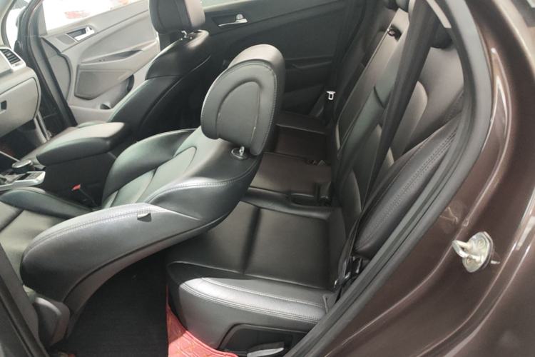 Used Hyundai Tucson 2015 1.6T Dual-Clutch Two-Wheel-Drive Smart Model Left Rear Seat