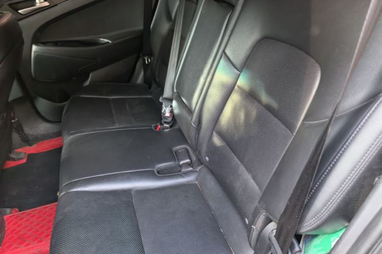 Used Hyundai Tucson 2015 1.6T Dual-Clutch Two-Wheel-Drive Smart Model Left Rear Seat