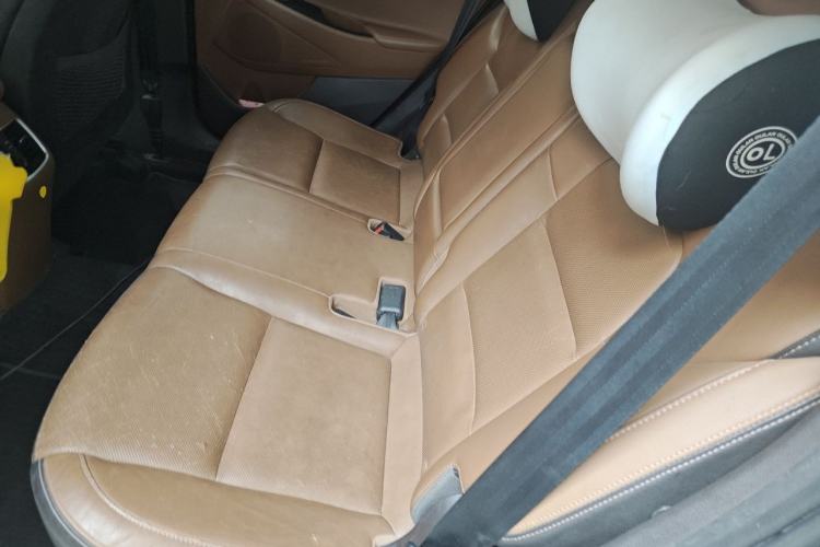 Used Hyundai Tucson 2015 1.6T Dual-Clutch Four-Wheel Drive Flagship Model Left Rear Seat
