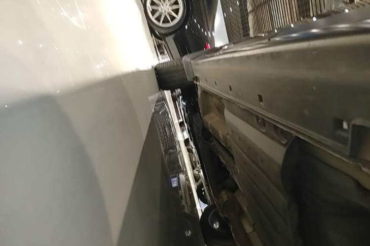 Used Hyundai Tucson 2015 1.6T Dual-Clutch Four-Wheel Drive Flagship Model Left Side Sill
