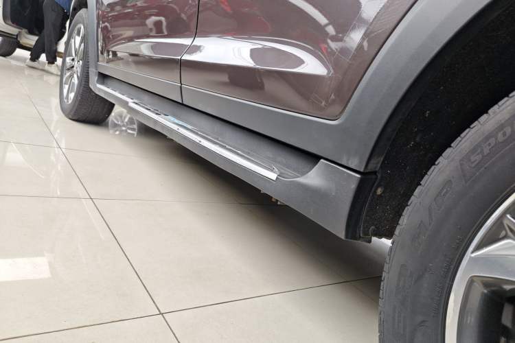 Used Hyundai Tucson 2015 1.6T Dual-Clutch Two-Wheel-Drive Leading Model Left Side Sill