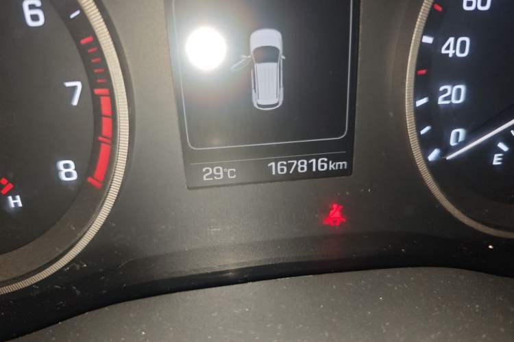 Used Hyundai Tucson 2015 1.6T Dual-Clutch Two-Wheel-Drive Leading Model Odometer Close Up