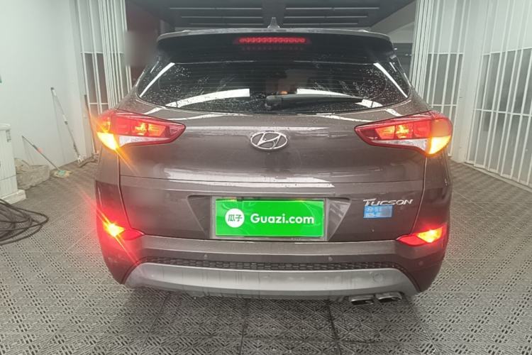 Used Hyundai Tucson 2015 1.6T Dual-Clutch Two-Wheel-Drive Smart Model Rear