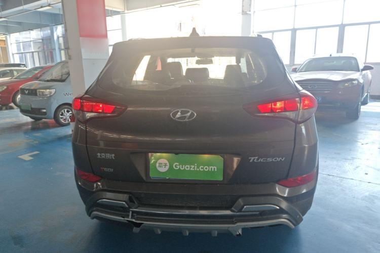 Used Hyundai Tucson 2015 1.6T Dual-Clutch Two-Wheel-Drive Smart Model Rear